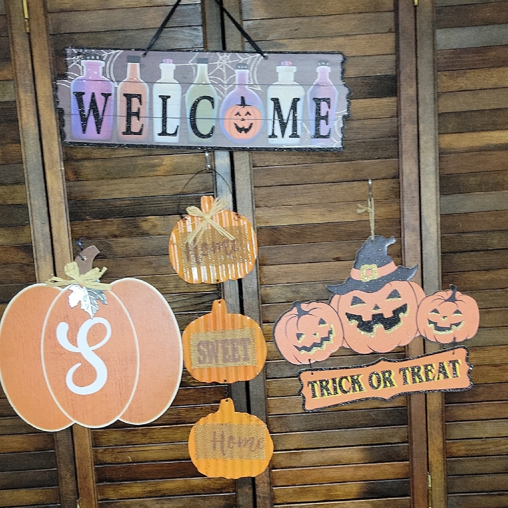 Halloween Pumpkin Welcome and Trick or Treat Sign Set